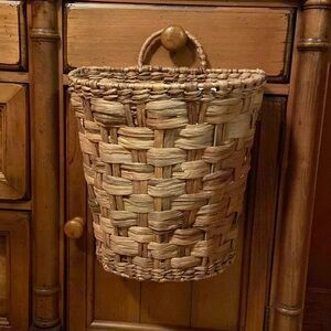 Woven Hyacinth Wall Basket